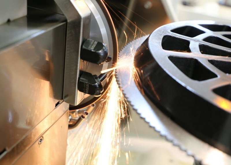  tungsten carbide saw blades operate